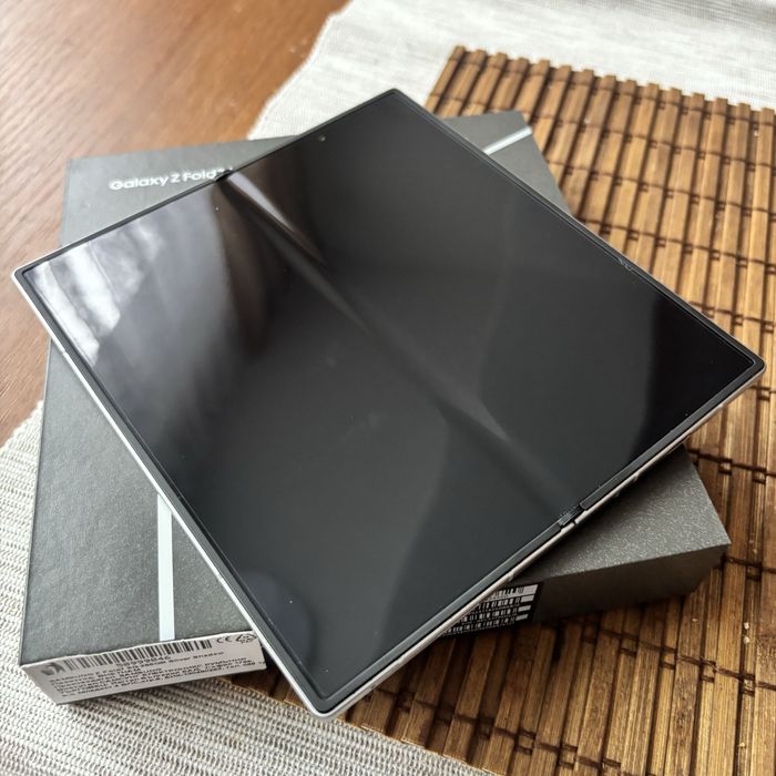 Samsung Galaxy Z Fold 7, 256GB, Silver Shadow