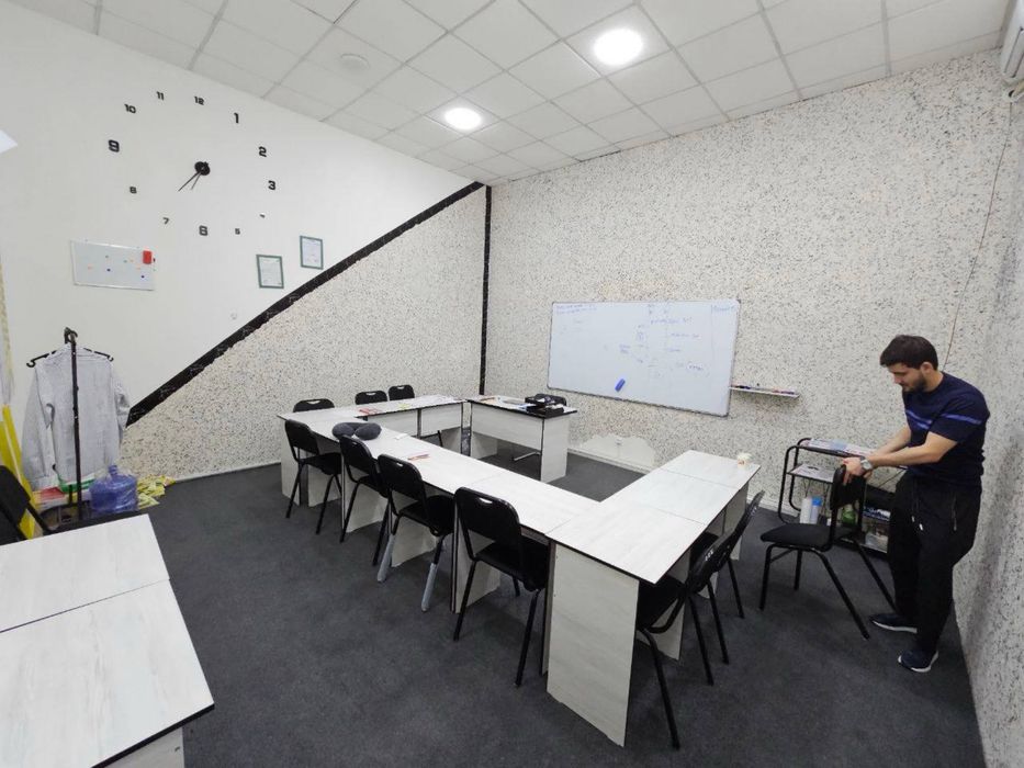 Аренда под офис 25м2 Ссмебелью! Лабзак 400$