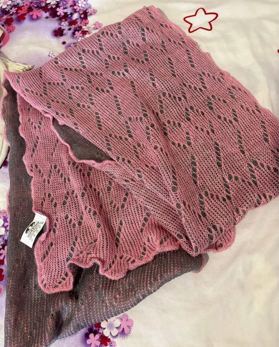 Лот-3пуловера +2шала. За гръдна обиколк от 100 до 150см.