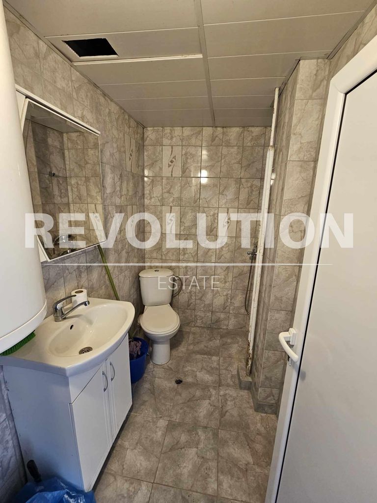 Дава се под наем Тристаен апартамент в Варна, Младост 1 - 94 кв.м за 450 € - Снимка #6