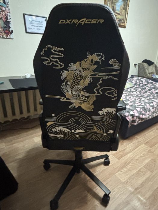 Новое кресло Dxracer