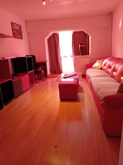 Inchiriez apartament pentru studenți sau cuplu fără copii mici!
