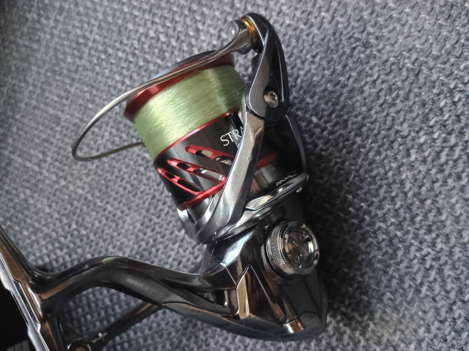 Shimano Stradic Ci4+ 2500HG и шпула