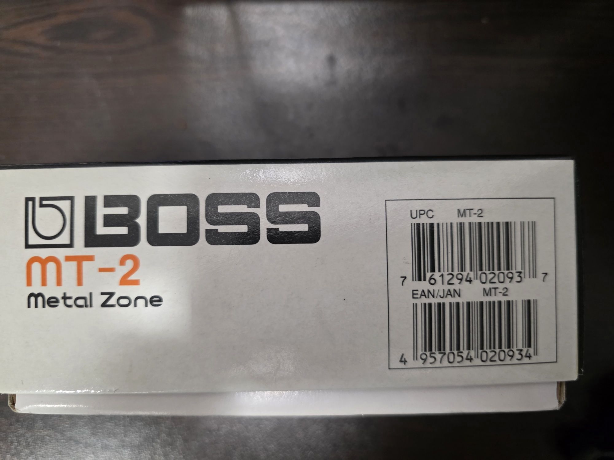 Ефект китара Boss mt 2