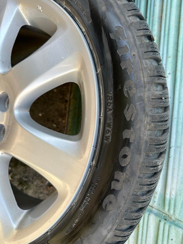 Firestone Зимни гуми с лети джанти Тойота Авенсис 215/50/17