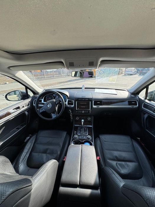 VW Touareg 3.0 V6 245CP