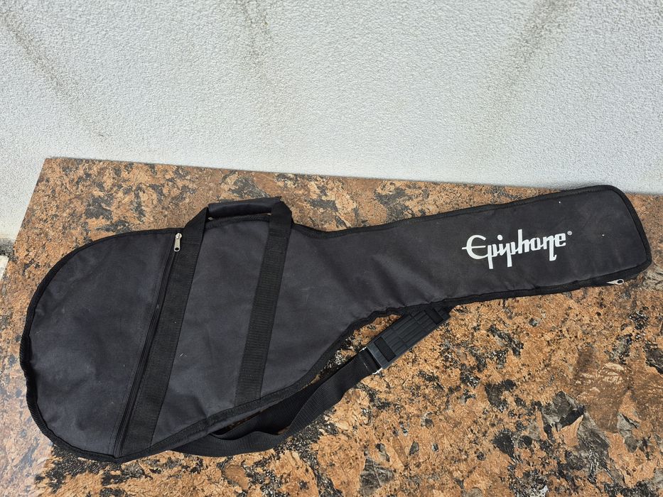 Vând husa textila culoare negra pentru chitara 


Atentie !!!

- livre