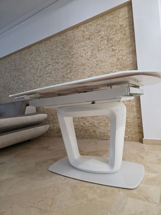 Masa și scaune lux!