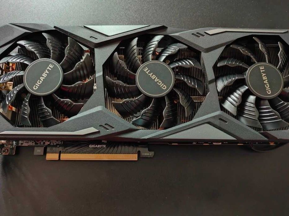 Placa Video RTX 2080 Super Gigabyte 3X 8GB Gaming RGB