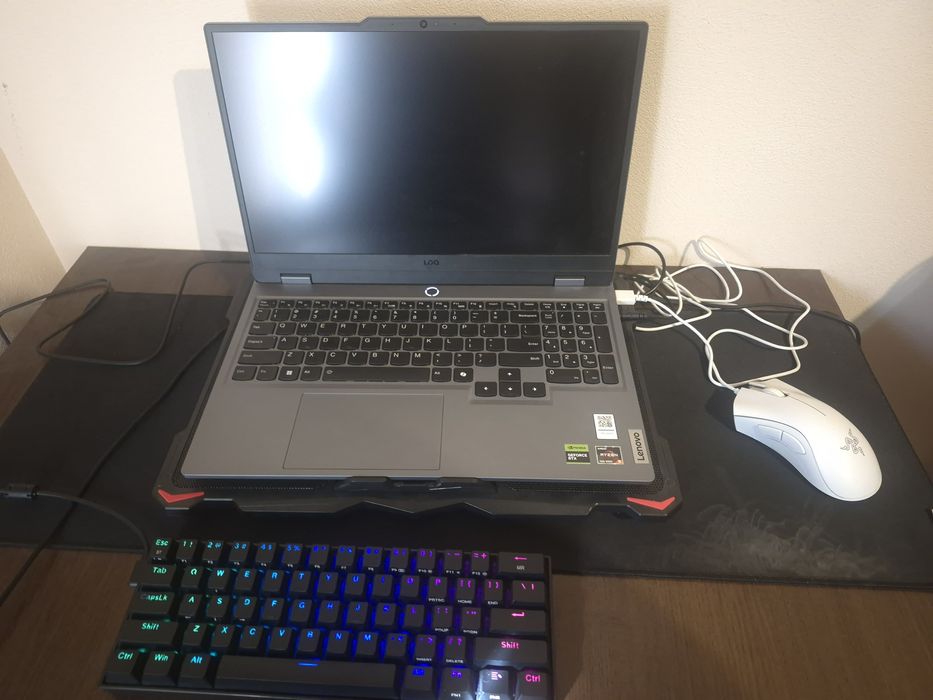 Vand/schimb laptop lenovo garantie 12 luni