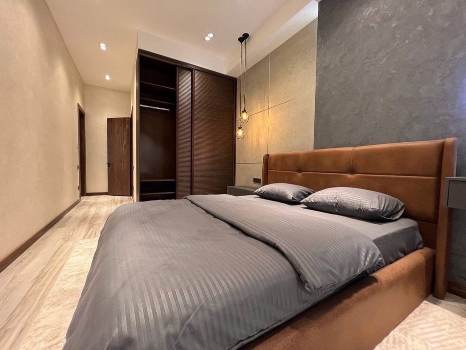 Новостройка! Срочно сдается новая квартира в центре! Метро ойбек!