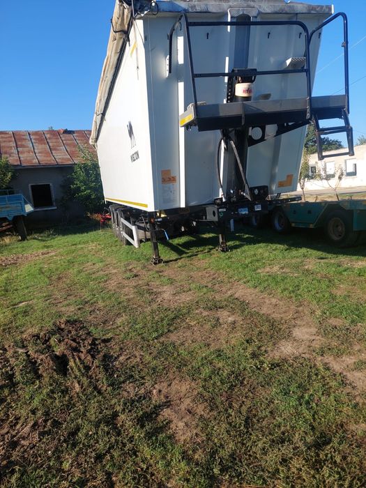 Semiremorca  wielton 55