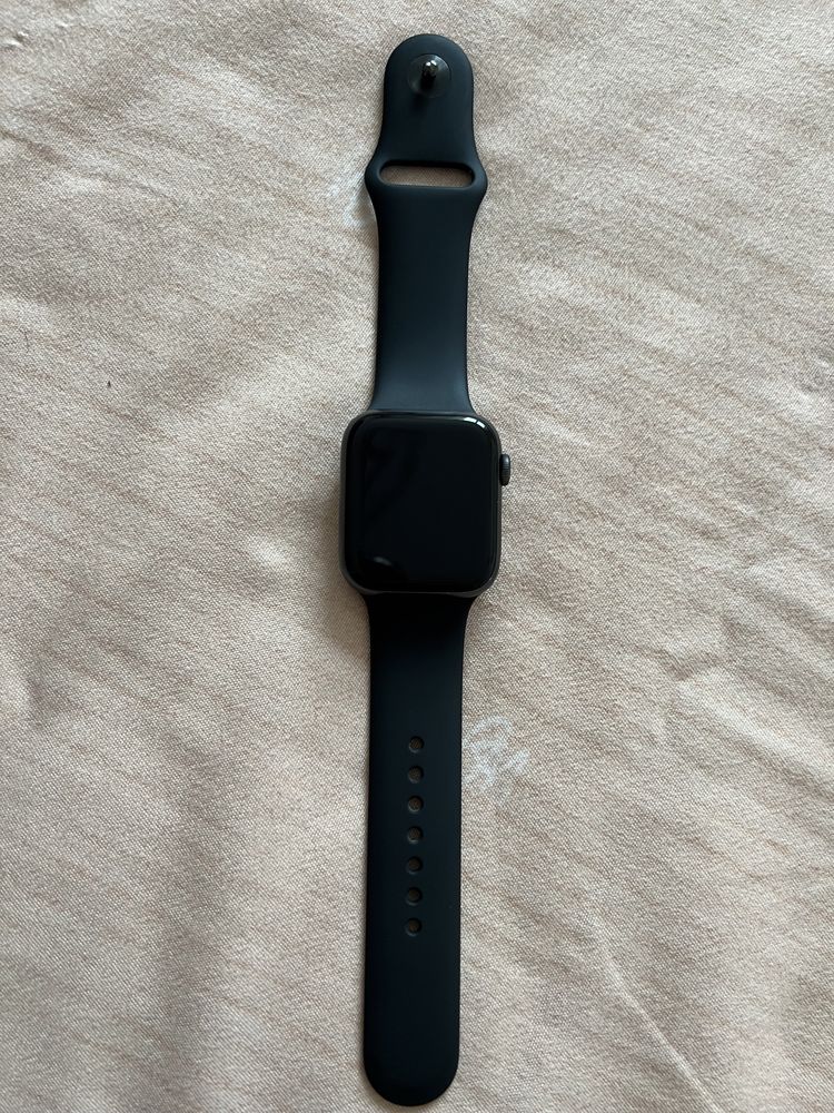 Vând Apple  Watch seria 6 44 mm