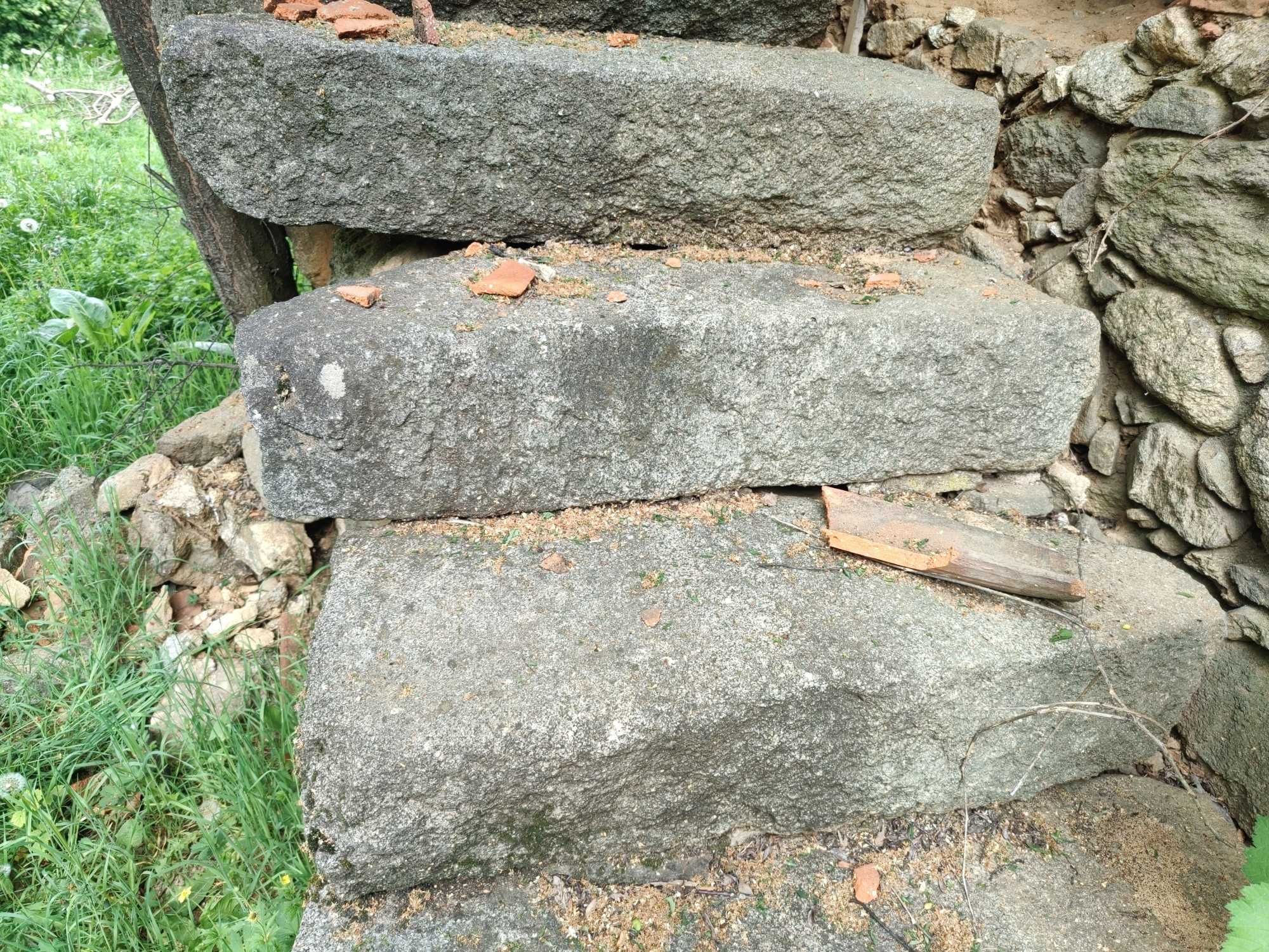 Масивни камъни за стълбище. Отстъпка за бройки.