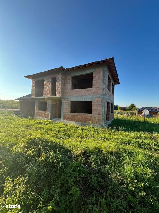 Casă la roșu de vânzare – Poplaca, la doar câțiva km de Sibiu