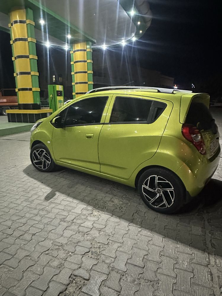 Spark 2015 Aftamat karobka metan 4+