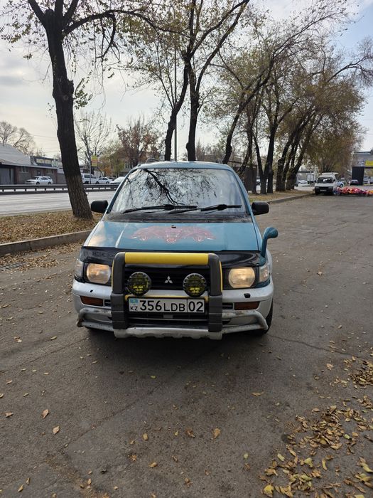 Mitsubishi RVR 1993 г.