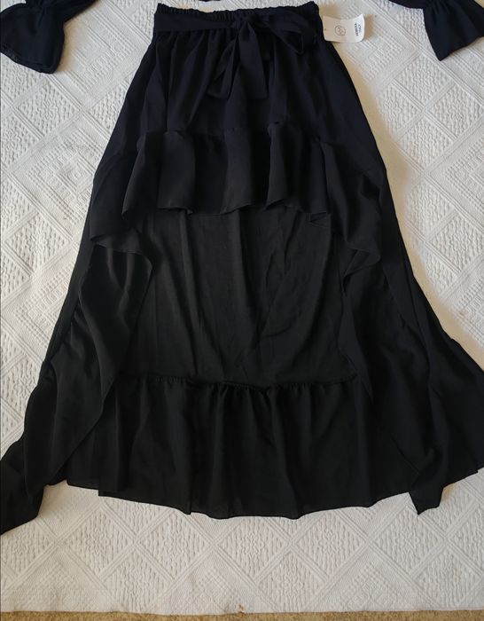 Compleu Hemera Italy mărimea S din voal top cu maneci lungi  umeri goi