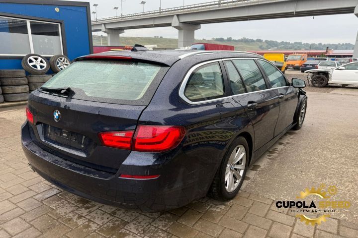 Haion cu luneta culoare A89 Imperial Blue Brilliant BMW Seria 5 F11 [