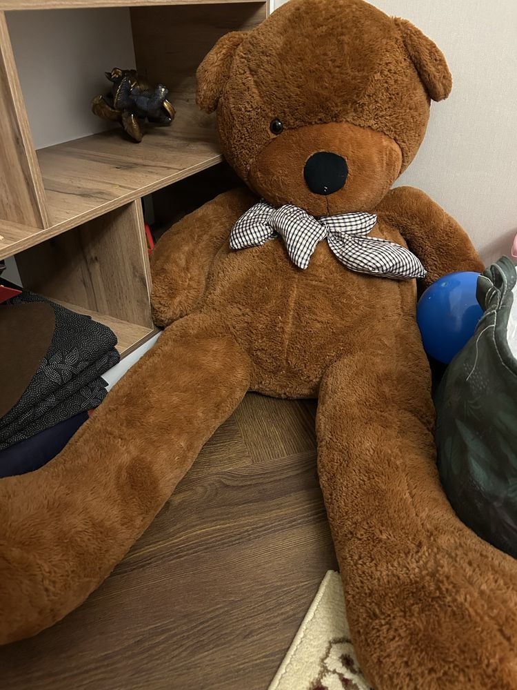 Продам мягкую игрушку, мишку , 1,5 метров