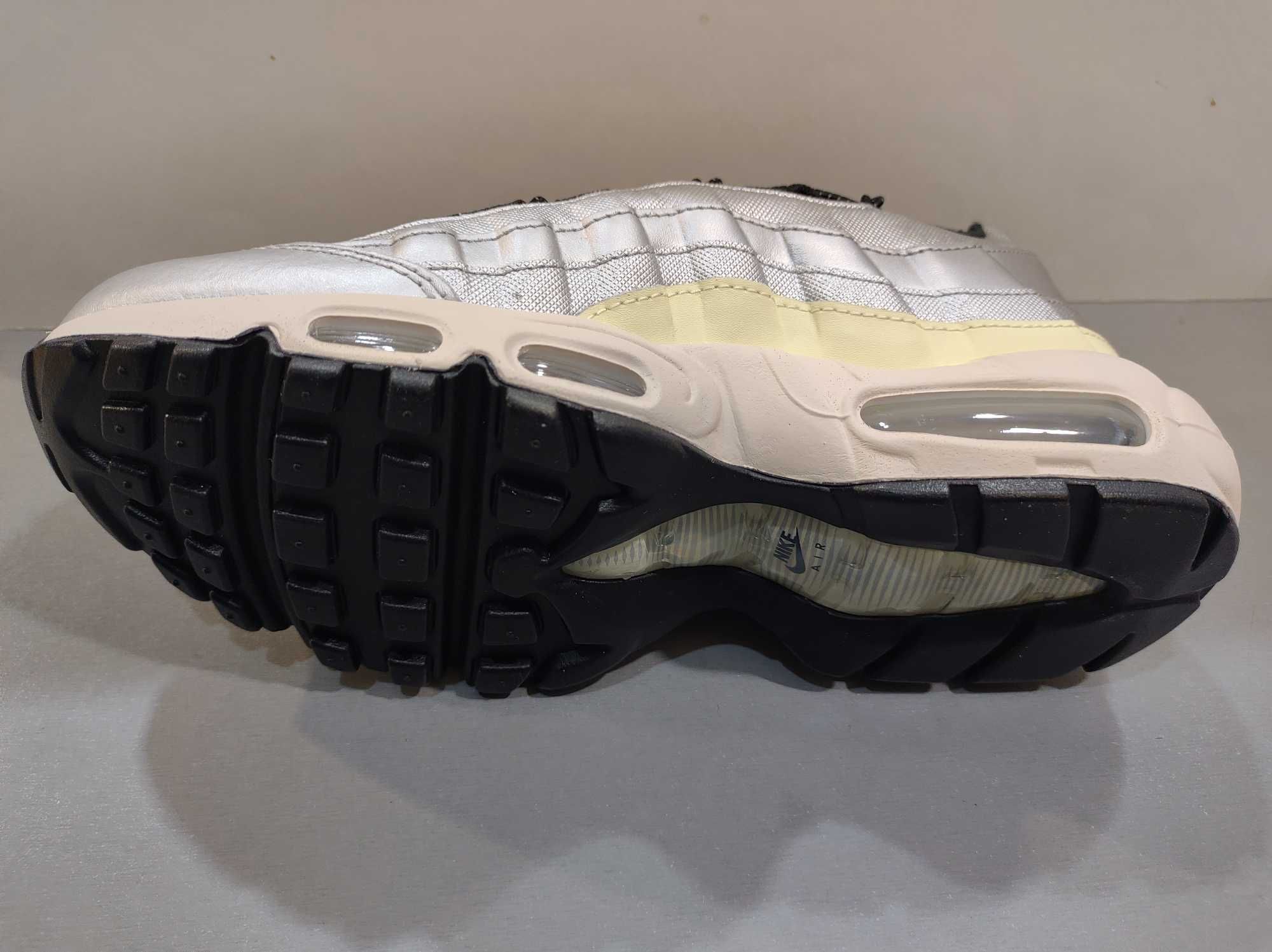 Nike Air Max 95 N40/25sm.Маратонки с камери.Нови.Оригинал
