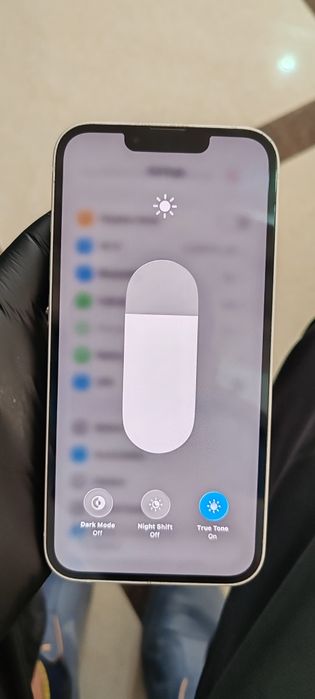 Iphone 13 aybi orqasi singan