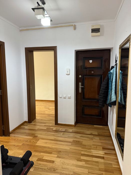 Închiriez apartament 3 camere N Bălcescu