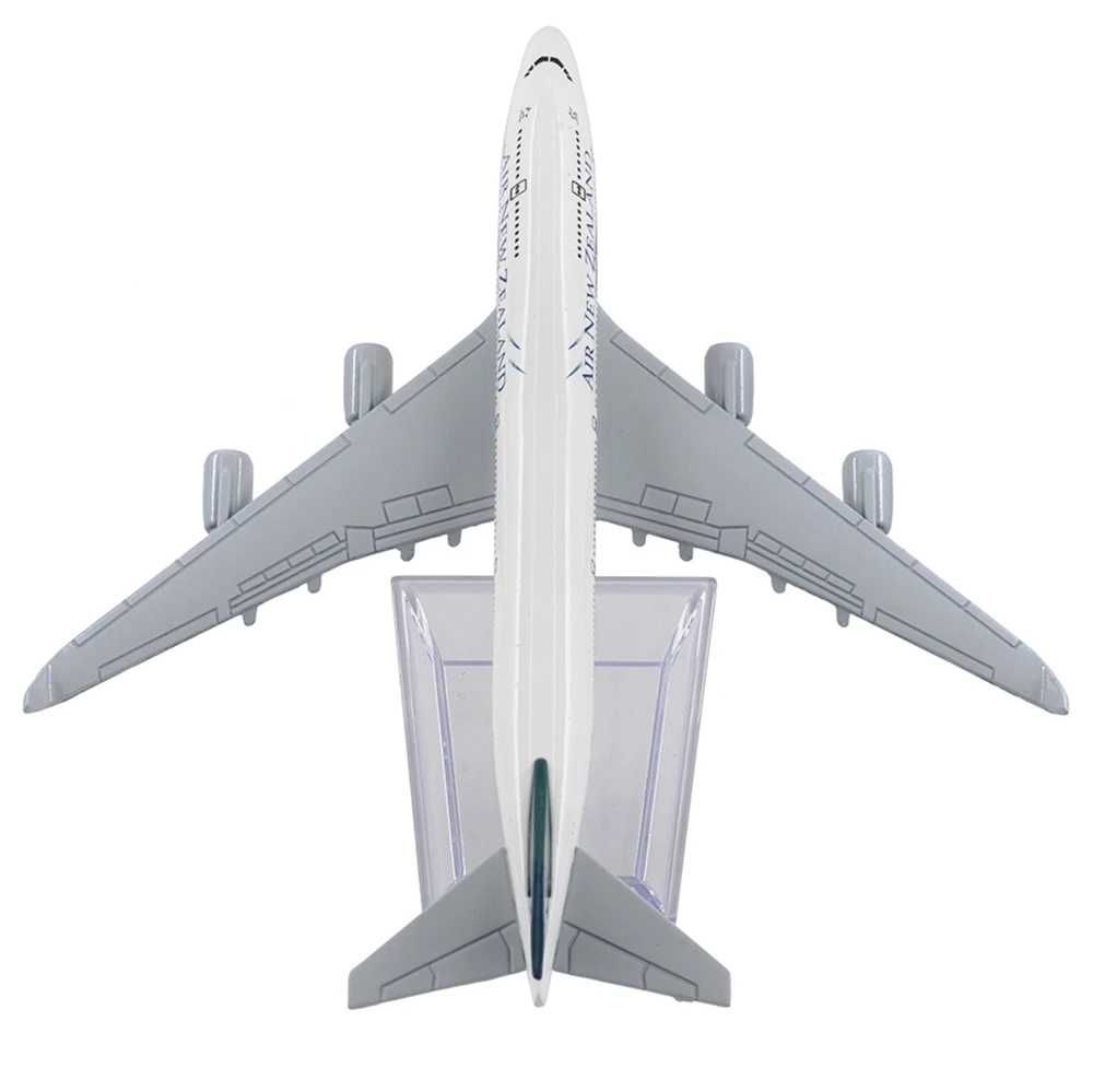 Macheta avion Air New Zealand B747 / 16cm / metal