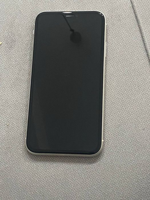 Продаю iphone 11