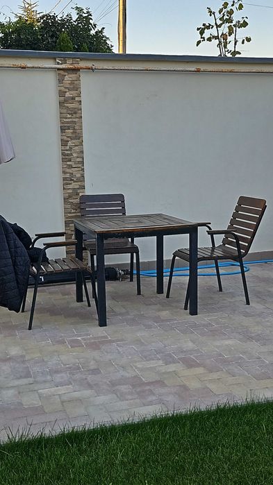Set gradina, masa + 4 scaune lemn