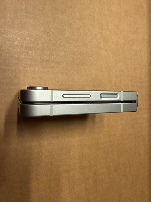 Samsung Z Flip 6 5g Ca Nou