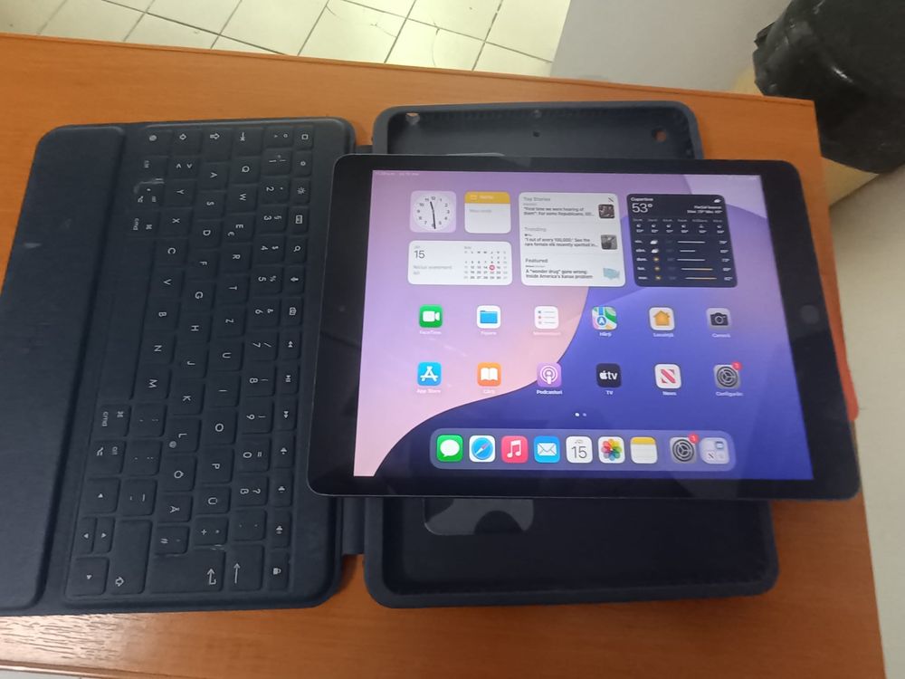 Ipad seria 9 cu husa inclusa
