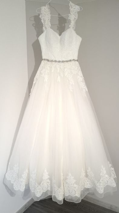 Rochie de mireasa marimea S-M