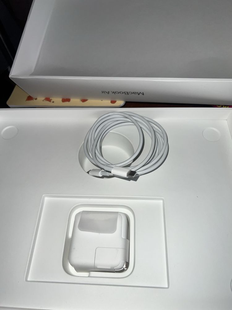 Apple MacBook Air 13 серебристый