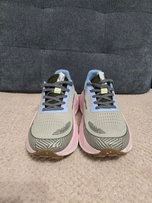 New Balance nr 41 int 26 cm preț 350 lei