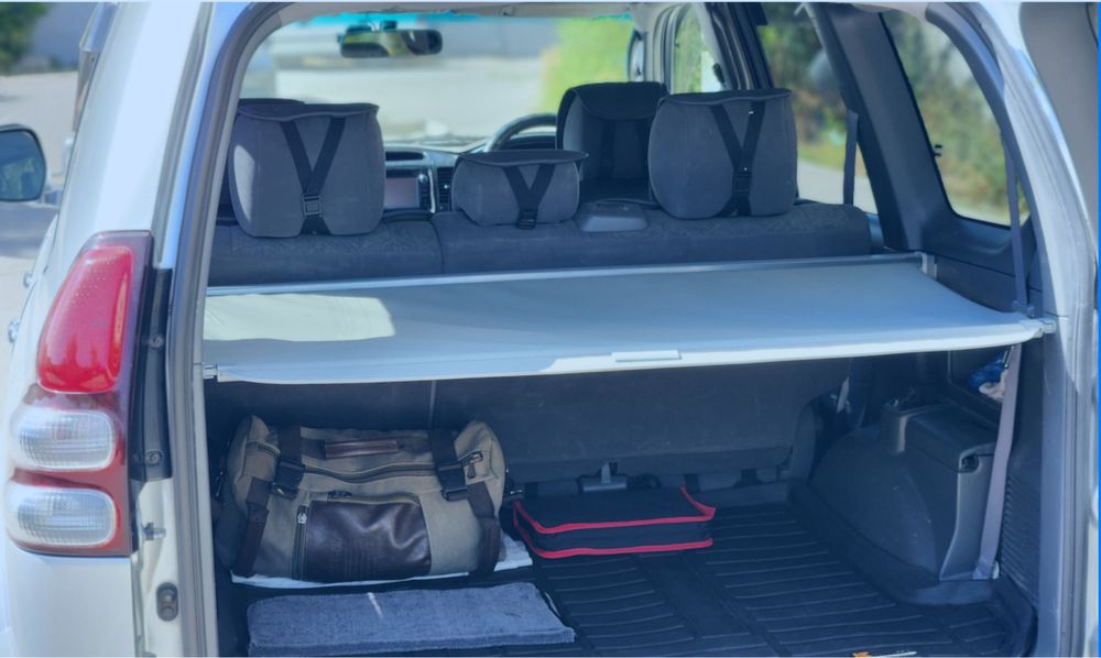 Продам шторга багажника прадо 120