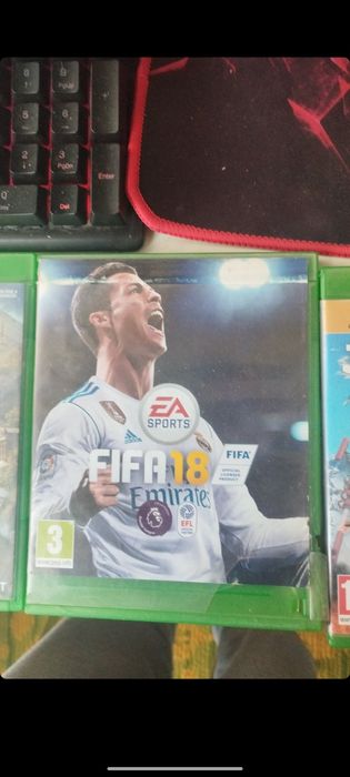 vând/schimb Xbox one s+jocuri