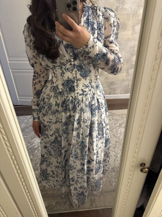 Платье от бренда Stylish.