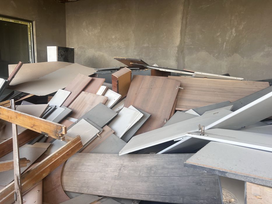 Б/у офесный мебель хаммасини сразу сотаман