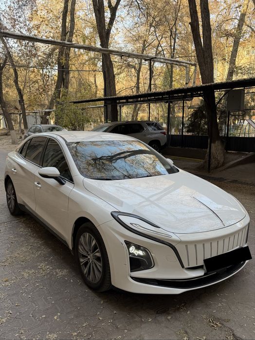 Honqi eqm 5 500 km full kraska toza