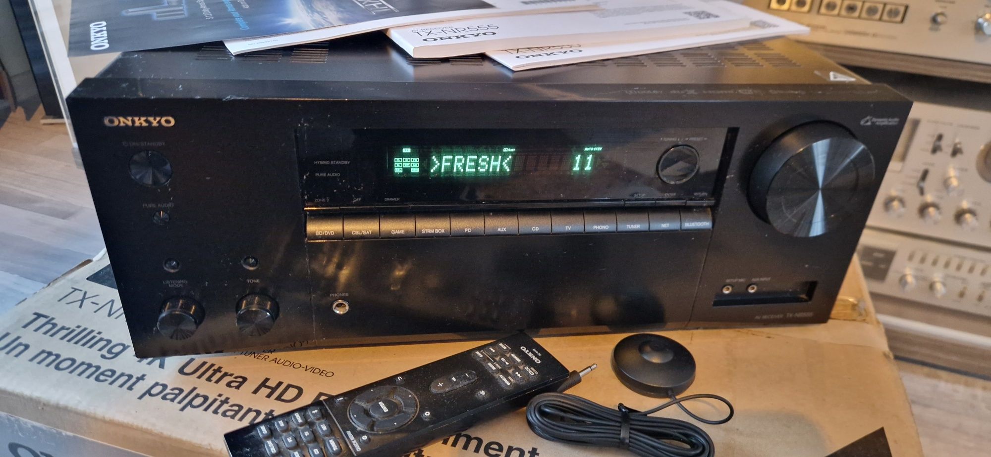 Ресивър Onkyo tx-nr 555 7.2 130w,Bluetooth,Wifi,Dolby,4K..