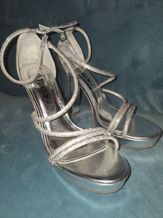 Pantofi toc cristale nr 39