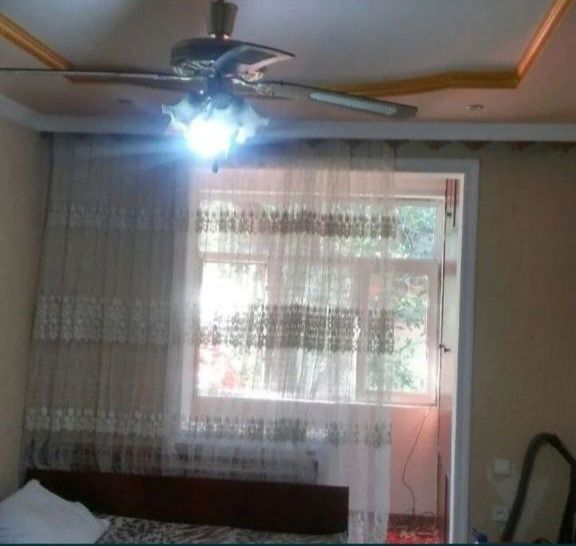 Продажа.10кв.жахон тиллар.2хона.49000уе.