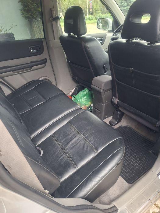 Nissan xtrail din 2004