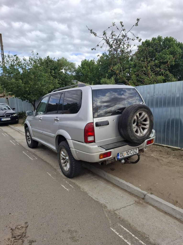 Vând Suzuki grand vitara xl7