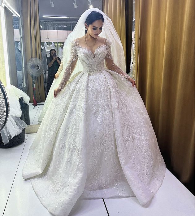 Шикарное свадебное платье