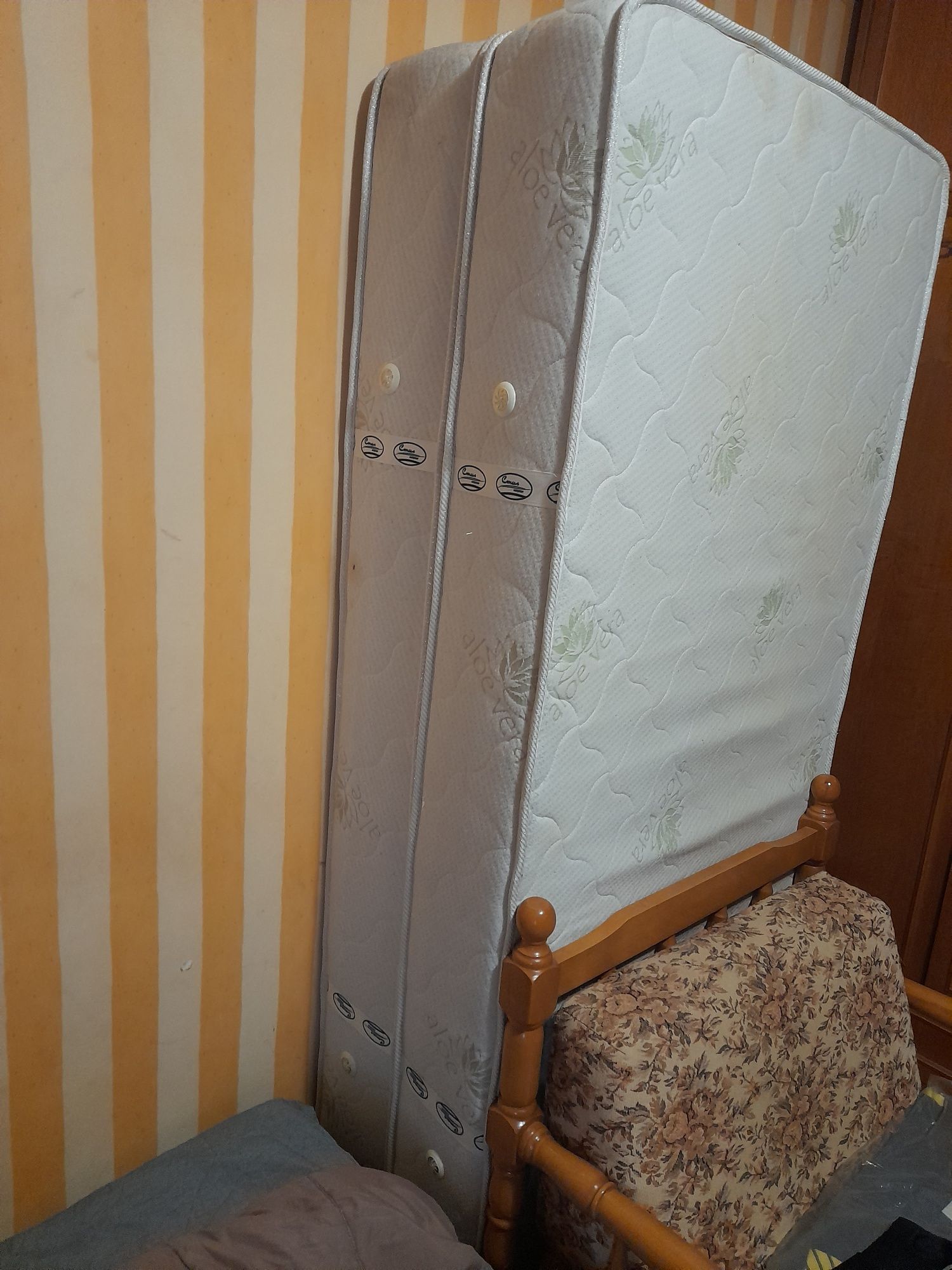 2 двулицеви матрака с размери 1.90м/82 см всеки