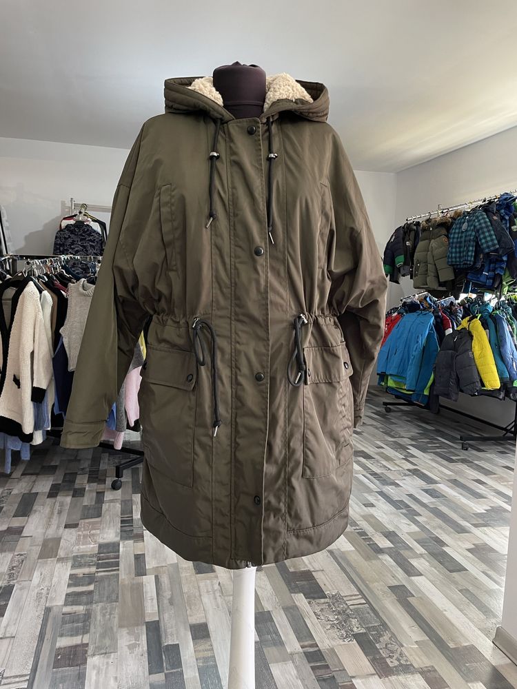 Parkă Nouă Zara