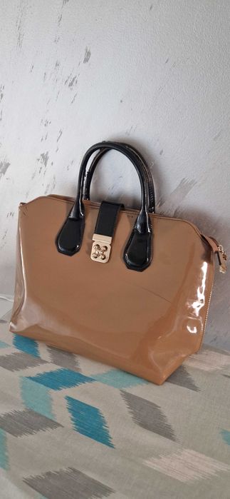 Donez geanta lucioasa dama