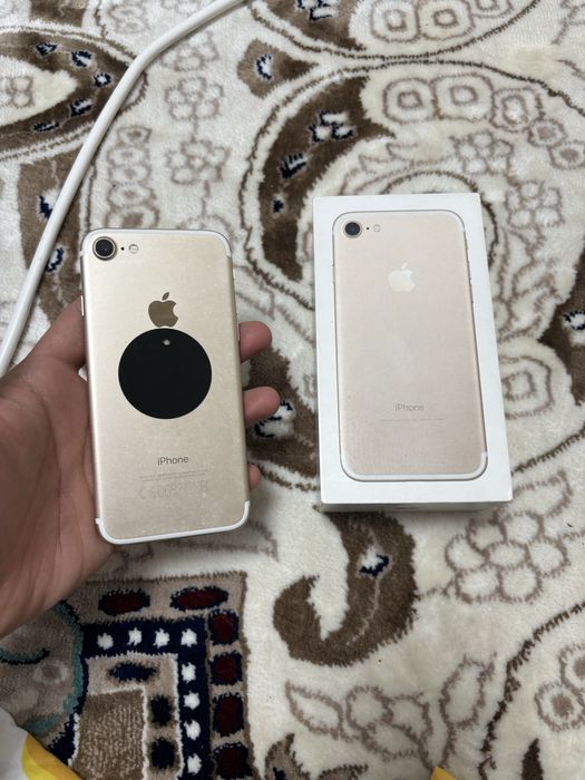 Iphone 7  32гб каропкасы бар